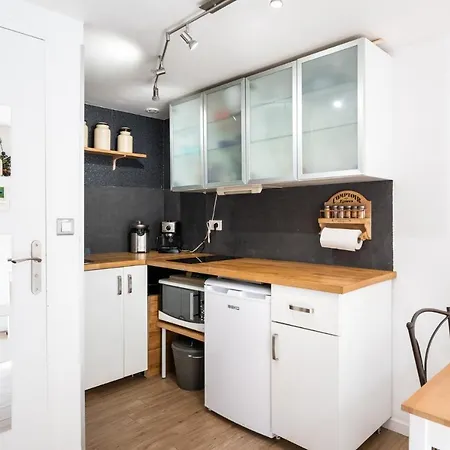 Little Paulette Apartment *